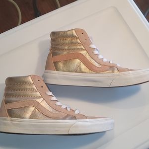 Vans blush high top sz 7.5 women, 6 mens
